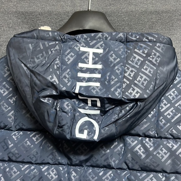 NWT - Tommy Hilfiger Men's Midweight Sherpa Lined Hooded Puffer Jacket - Size S - Picture 10 of 14